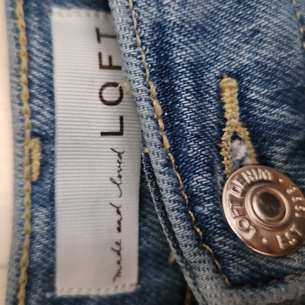 NWOT LOFT The Utility Barrell, High rise Women's Size 29! Current Style ONLINE! - Picture 6 of 7